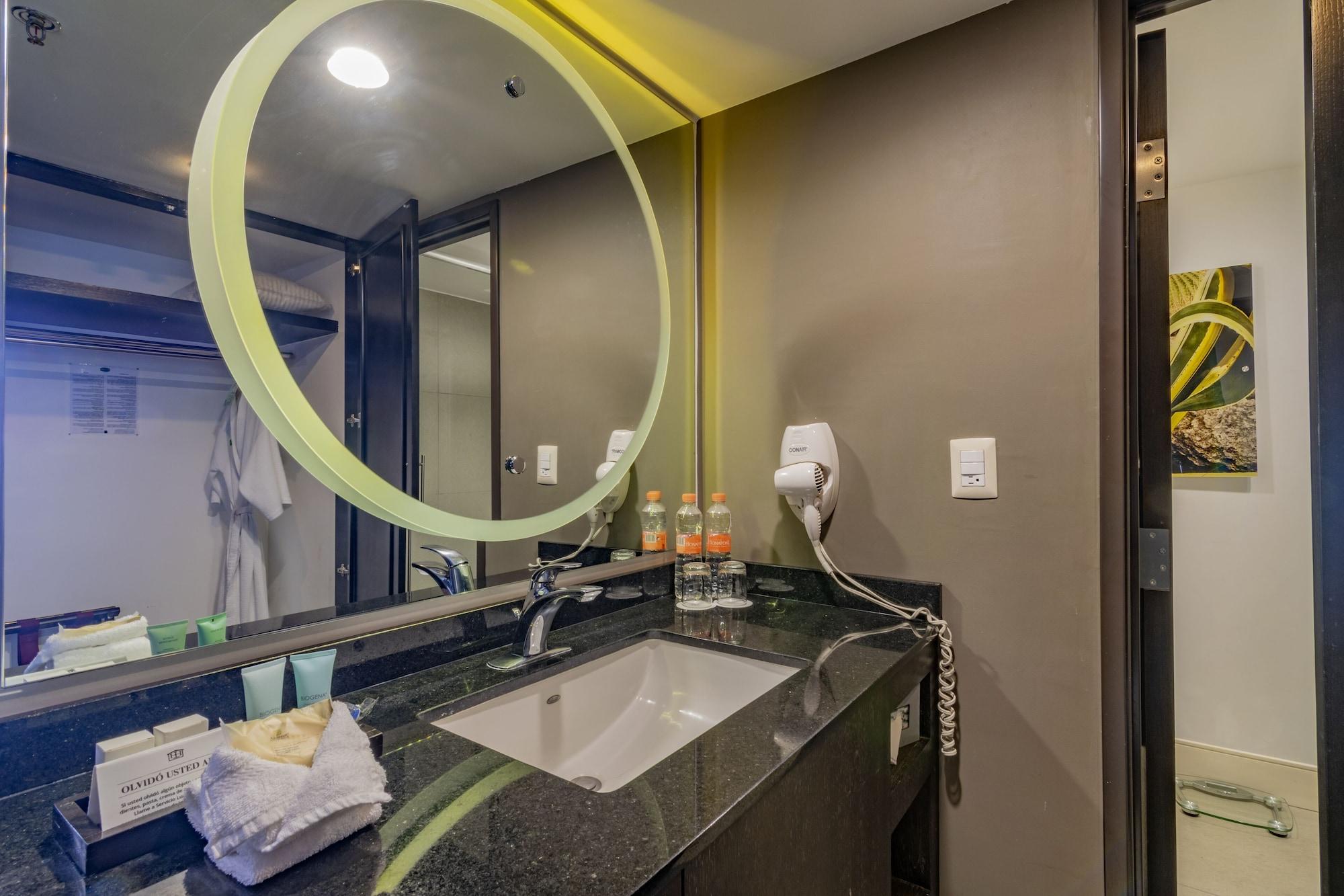 Hotel Lucerna Ciudad Juarez Ngoại thất bức ảnh